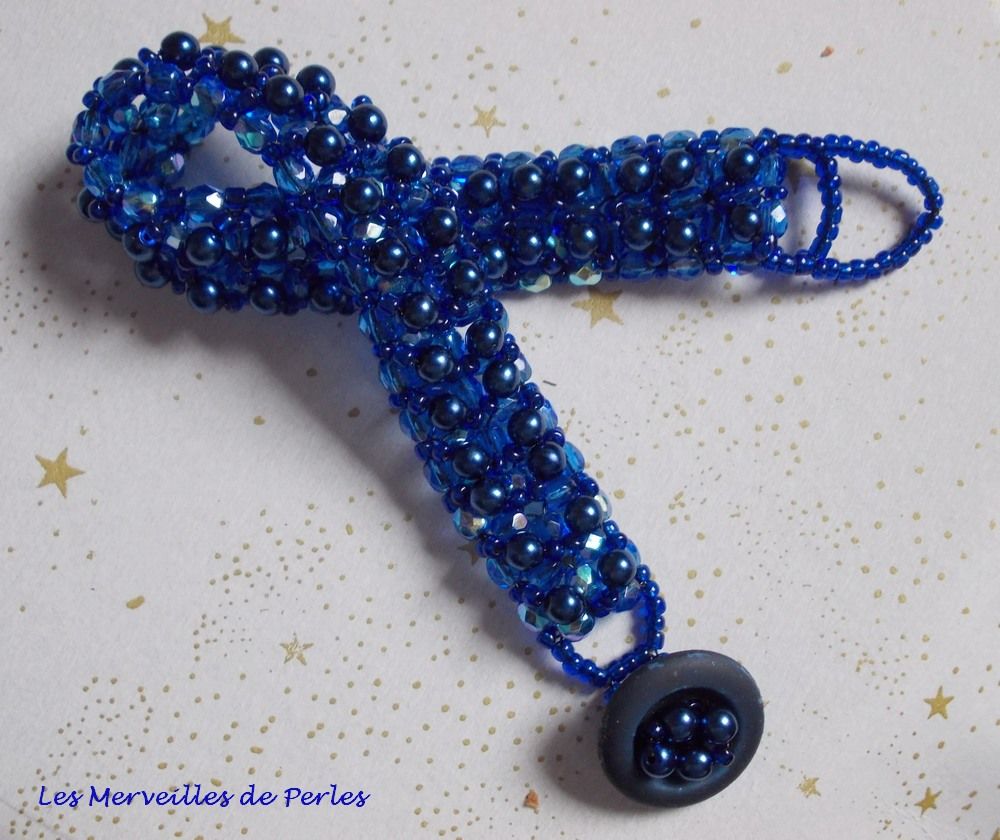 Night Blue bracelet with pearly glass beads and facets