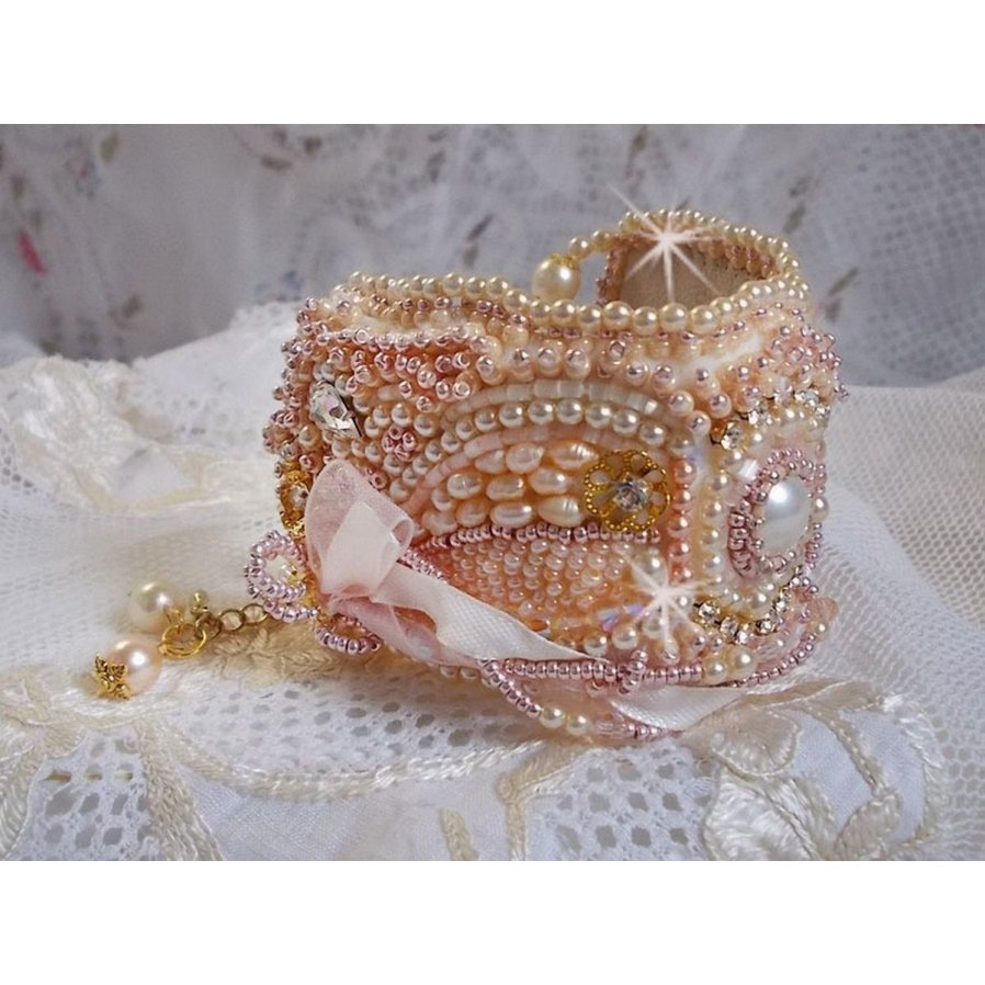 Bracelet Rice powder cuff embroidered with freshwater pearls, pearls, seed beads and Swarovski crystals