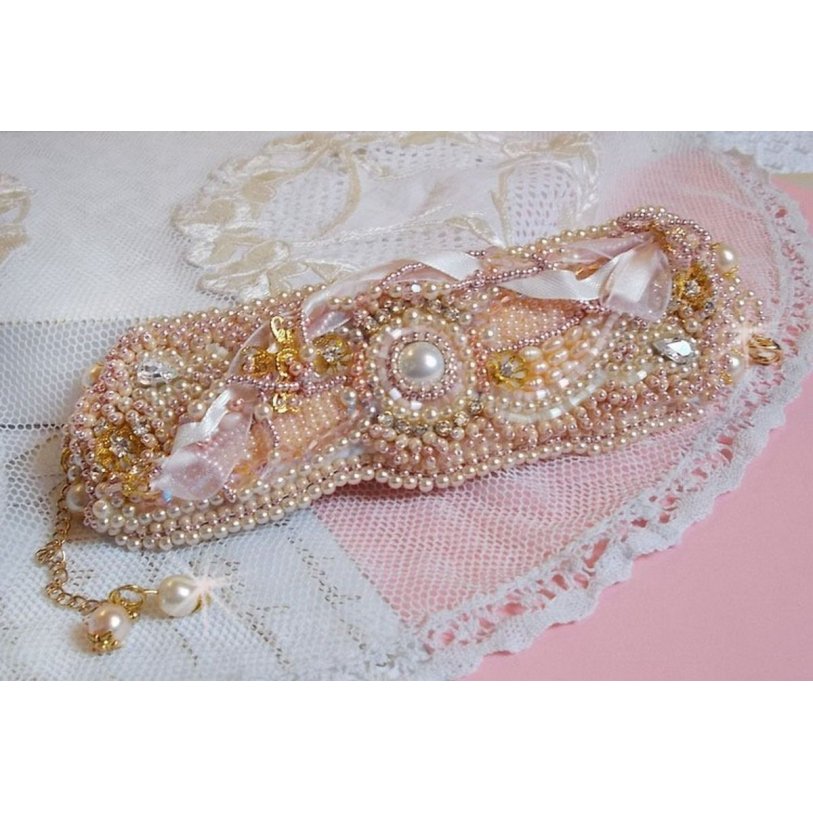 Bracelet Rice powder cuff embroidered with freshwater pearls, pearls, seed beads and Swarovski crystals