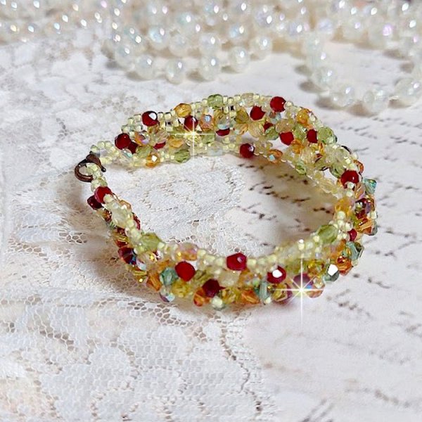 Provencal bracelet with Swarovski crystal spinning tops and facets