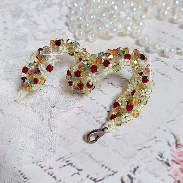 Provencal bracelet with Swarovski crystal spinning tops and facets