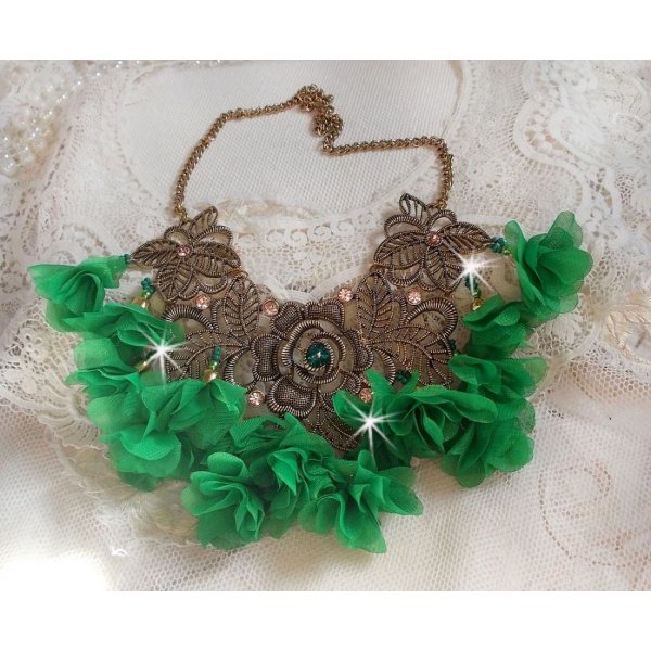 Belle Emeraude necklace mounted with fabric flowers, Swarovski crystals and seed beads
