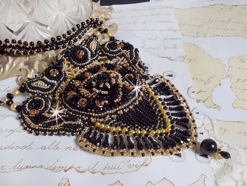 Cleopatra necklace embroidered with black onyx, pearls and seed beads 