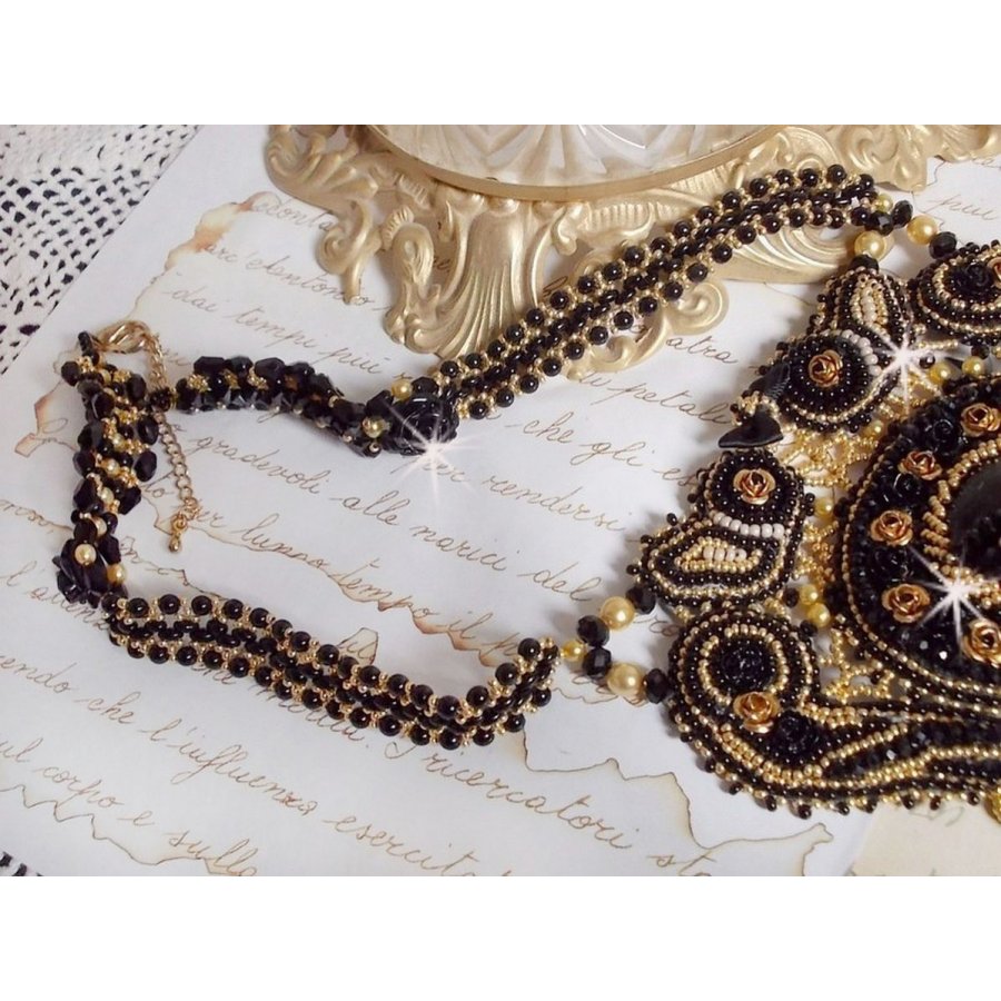 Cleopatra necklace embroidered with black onyx, pearls and seed beads 