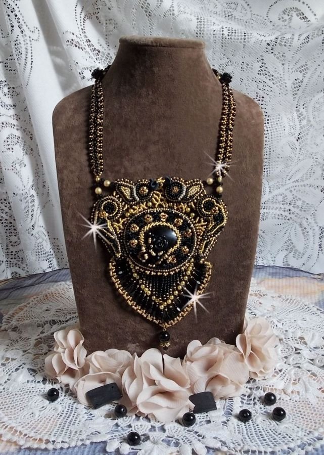 Cleopatra necklace embroidered with black onyx, pearls and seed beads 