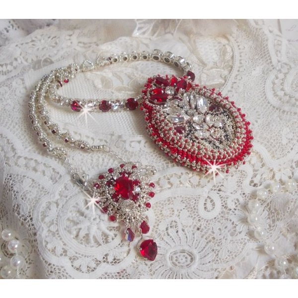 Drigon Red necklace embroidered with red Swarovski crystals, silver seed beads, rhinestones, clasps and 925/1000 silver chains
