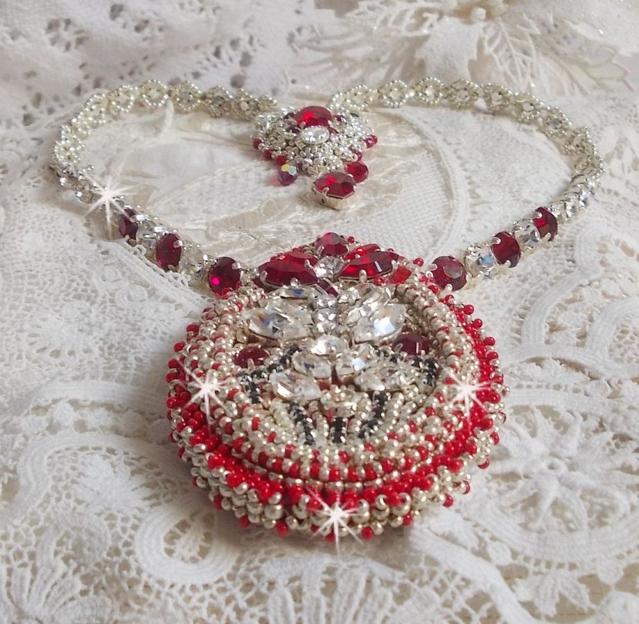 Drigon Red necklace embroidered with red Swarovski crystals, silver seed beads, rhinestones, clasps and 925/1000 silver chains