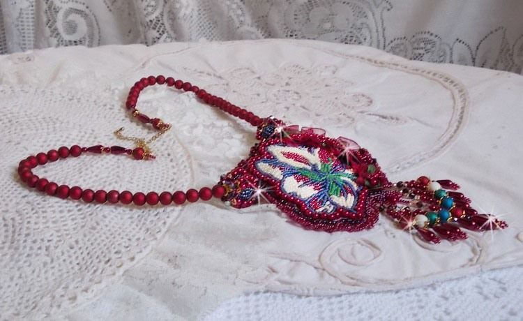 Necklace Enchantment of Autumn embroidered with pearly pearls Bordeaux, a lace, various pearls and seed beads