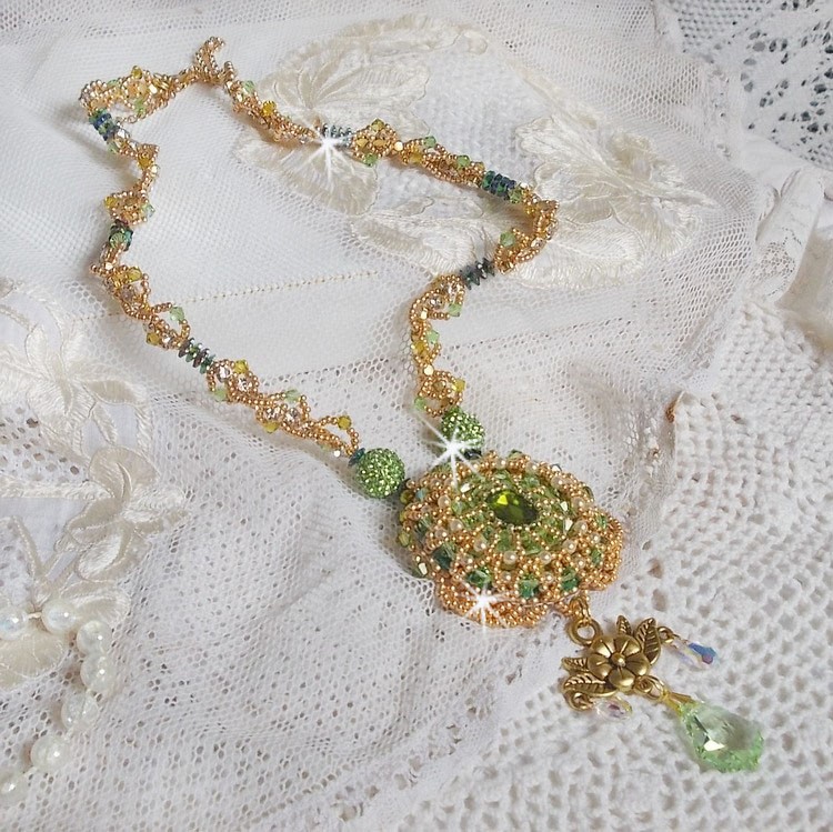 Garden Party necklace embroidered with a Green Bohemian Crystal, Swarovski beads and Miyuki seed beads