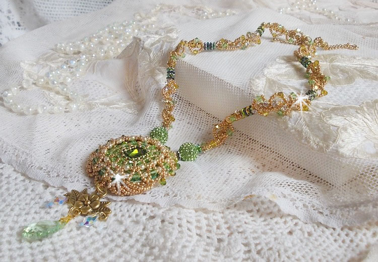 Garden Party necklace embroidered with a Green Bohemian Crystal, Swarovski beads and Miyuki seed beads