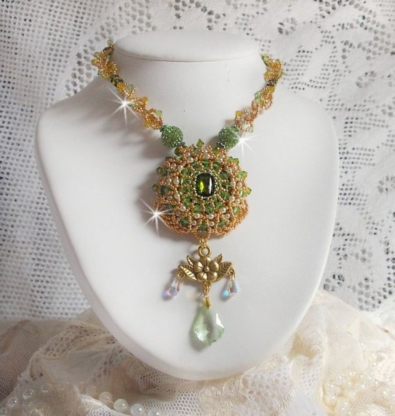 Garden Party necklace embroidered with a Green Bohemian Crystal, Swarovski beads and Miyuki seed beads