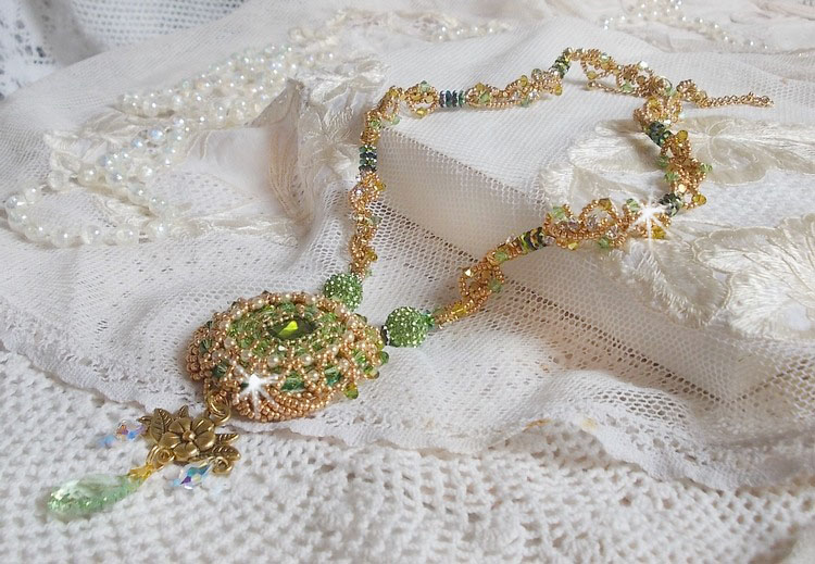 Garden Party necklace embroidered with a Green Bohemian Crystal, Swarovski beads and Miyuki seed beads