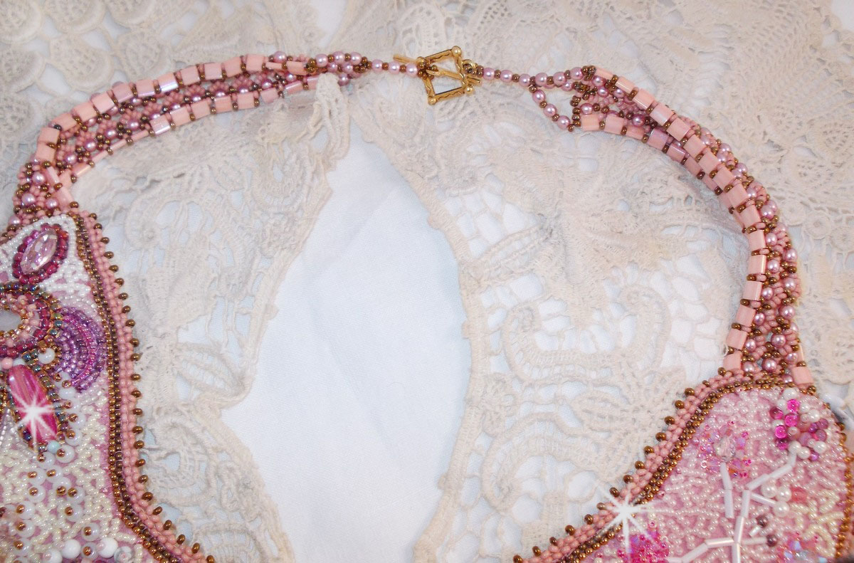 Rose Royale necklace, embroidered with semi-precious pearls, Swarovski crystal and various quality pearls in Haute-Couture style