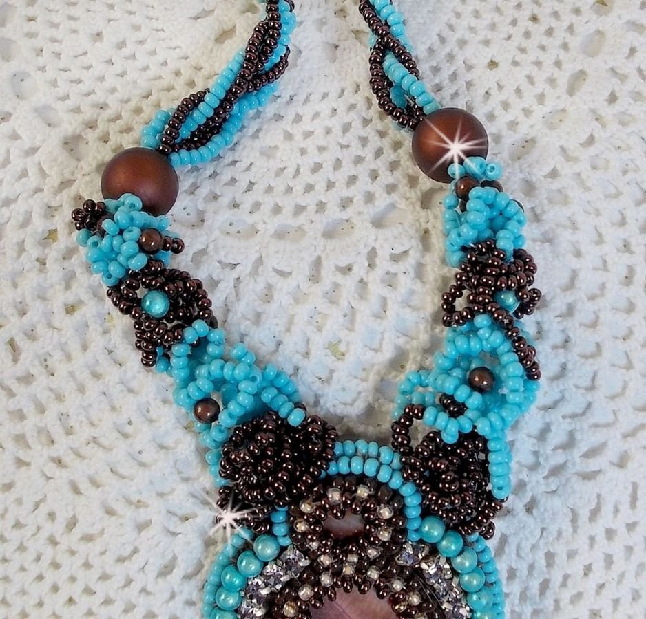 Haute-Couture Turquoise necklace embroidered with Swarovski crystals and semi-precious stones