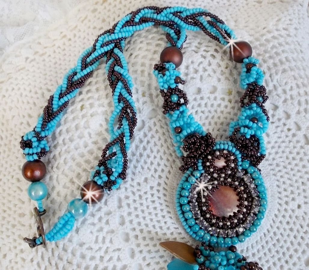 Haute-Couture Turquoise necklace embroidered with Swarovski crystals and semi-precious stones