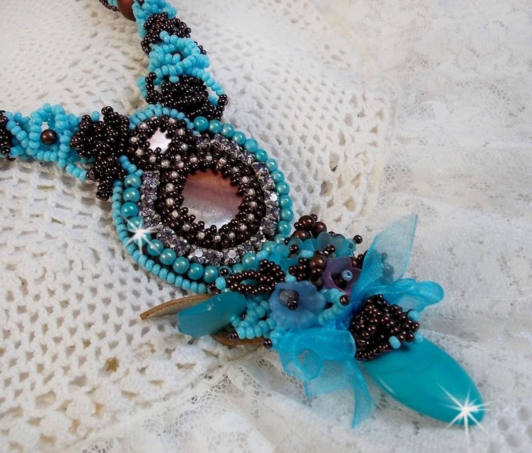 Haute-Couture Turquoise necklace embroidered with Swarovski crystals and semi-precious stones