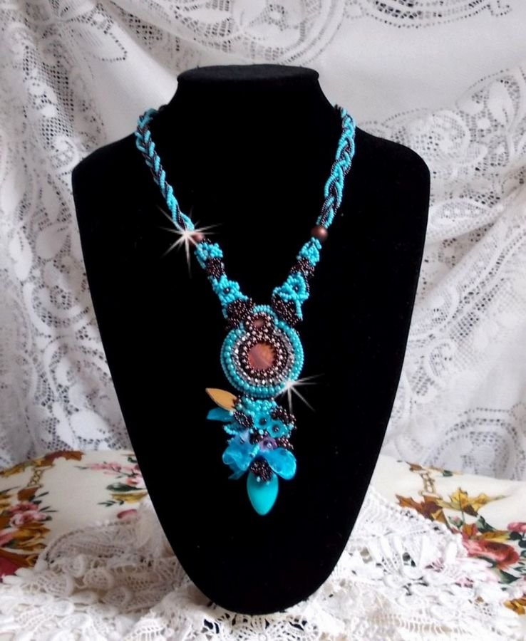 Haute-Couture Turquoise necklace embroidered with Swarovski crystals and semi-precious stones