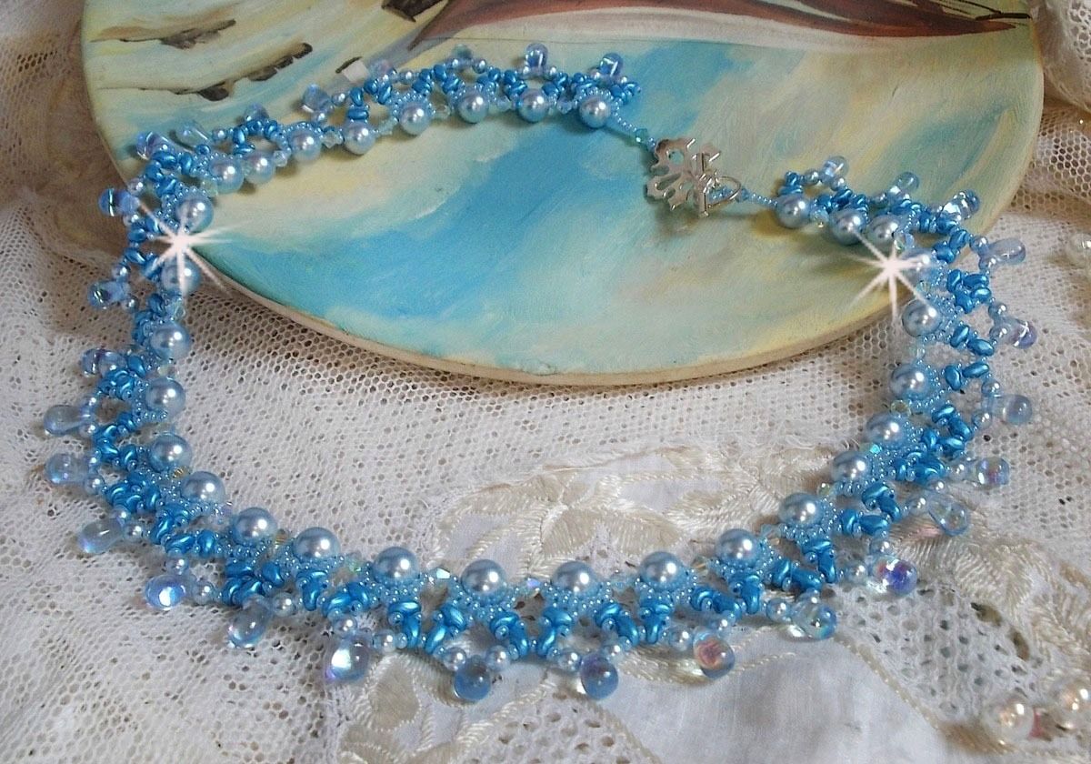 Light Azur necklace with Swarovski crystal pearls and glass drops