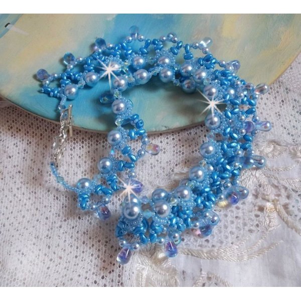 Light Azur necklace with Swarovski crystal pearls and glass drops