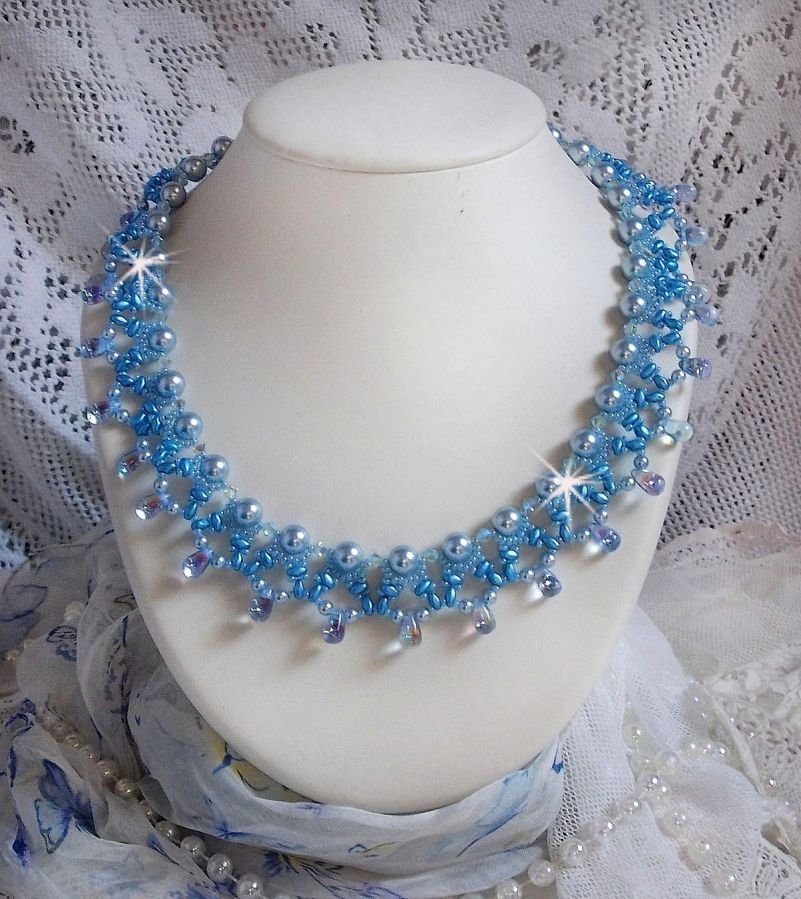 Light Azur necklace with Swarovski crystal pearls and glass drops