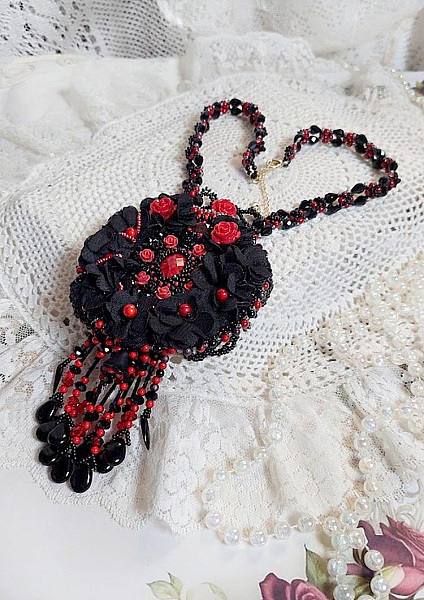 Midnight in Paris necklace embroidered with Swarovski crystals, resin roses, rocailles and black daggers