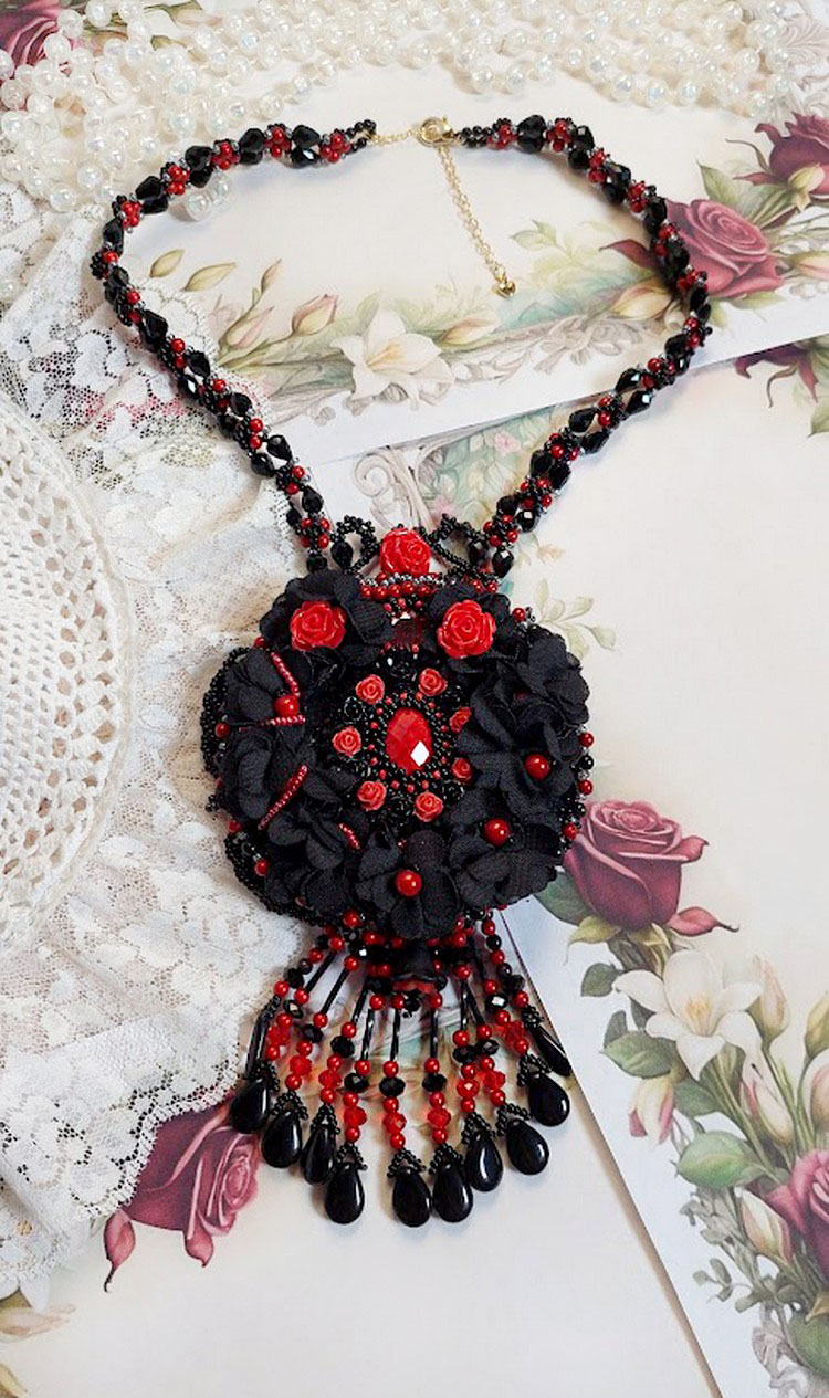 Midnight in Paris necklace embroidered with Swarovski crystals, resin roses, rocailles and black daggers