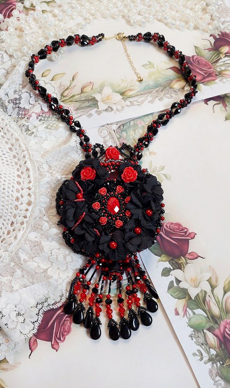 Midnight in Paris necklace embroidered with Swarovski crystals, resin roses, rocailles and black daggers