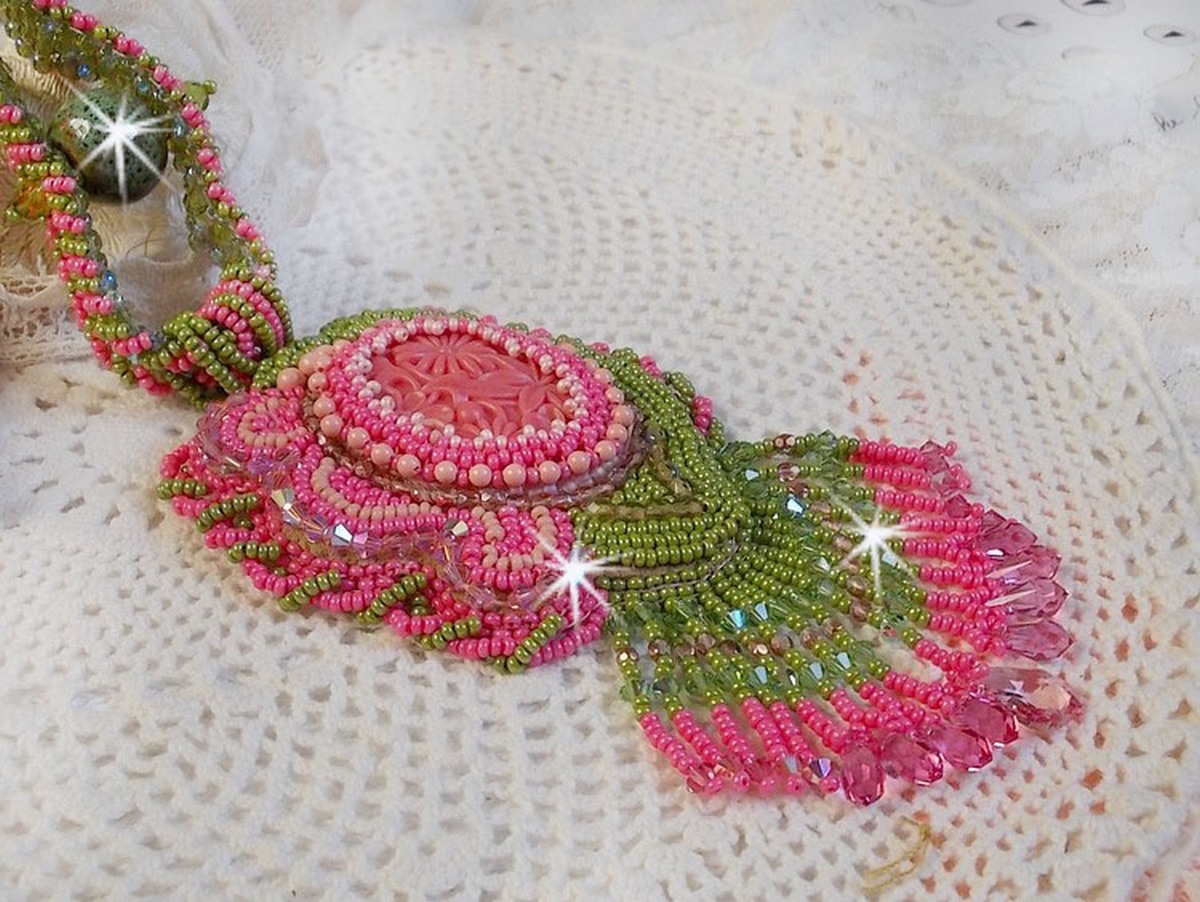 Miss Lady necklace embroidered with green and pink seed beads and a resin cabochon