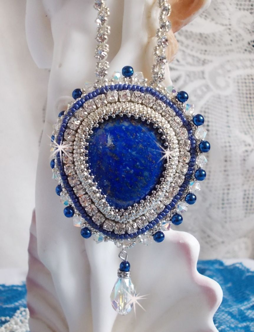 Blue Nile necklace embroidered with a Lapis Lazuli pear cabochon and Swarovski crystals