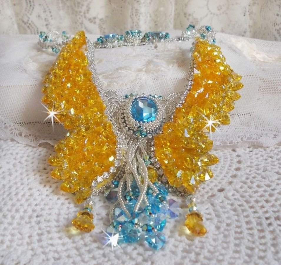 Versailles Haute-Couture butterfly necklace embroidered with Swarovski crystals, silver Miyuki seed beads and 925/1000 silver accessories 