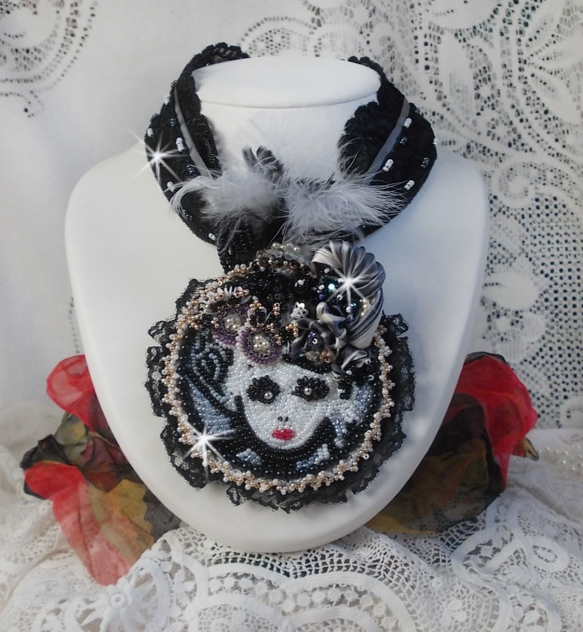 Black Feerie pendant necklace with a beautiful silk and pearl hat.