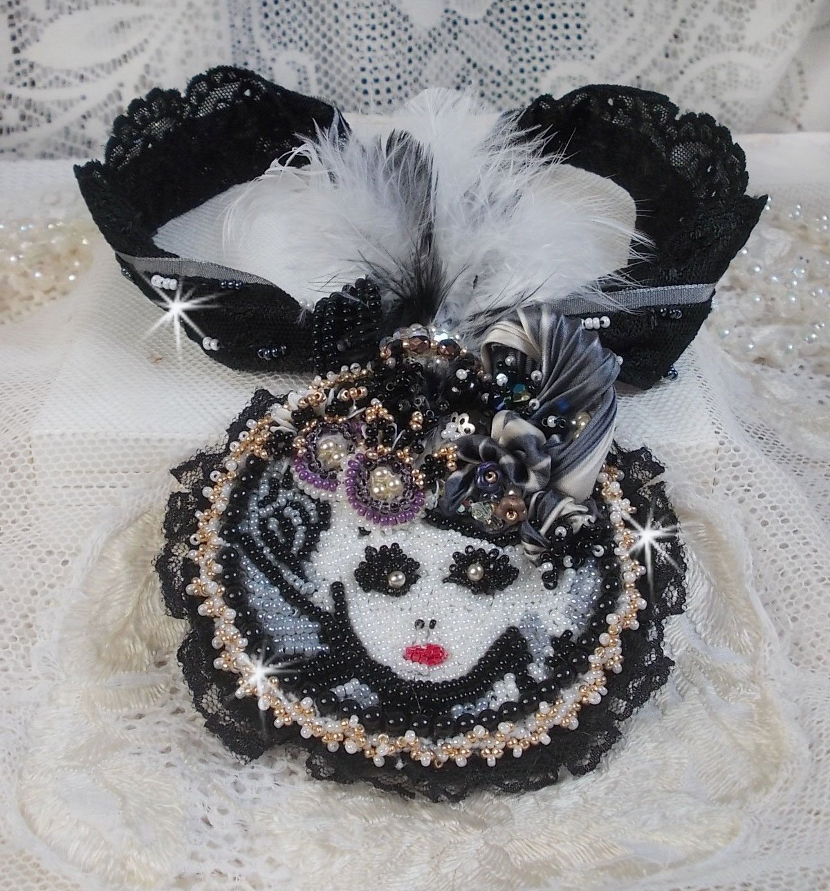 Black Feerie pendant necklace with a beautiful silk and pearl hat.