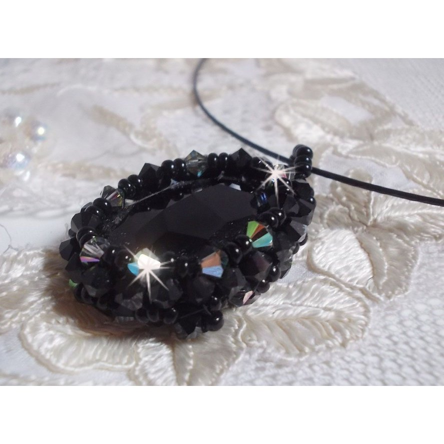 Mirano pendant necklace with Swarovski crystals and black seed beads