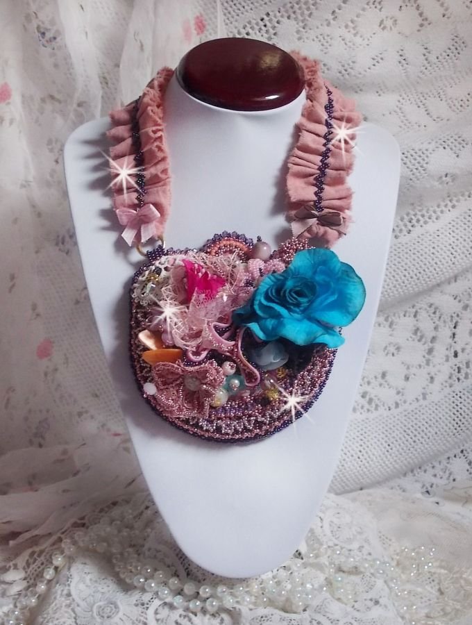 Jardin Poétique necklace created with lace, Swarovski crystals, pearls, seed beads, 18K gold plated silver and semi-precious pearls