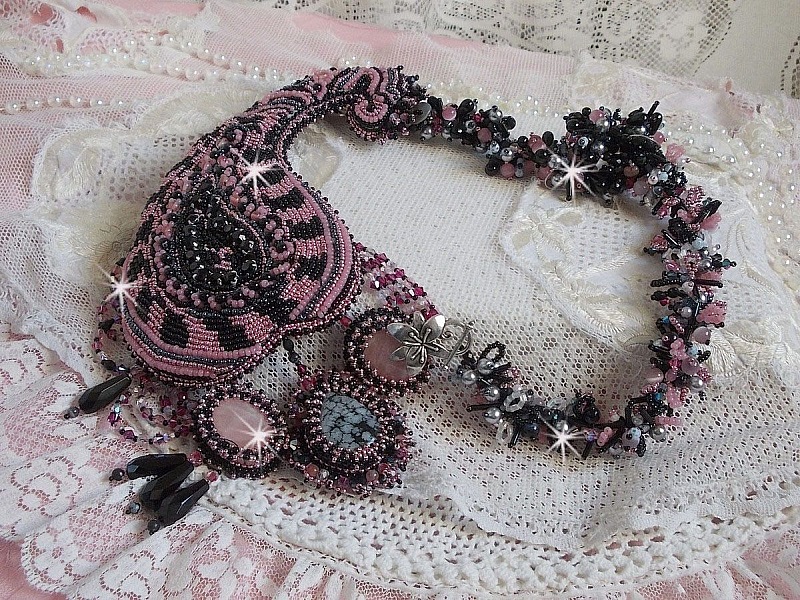Necklace plastrron City of a Black and Pink Evening, a reflection of light embroidered with Quartz and Swarovski Crystals