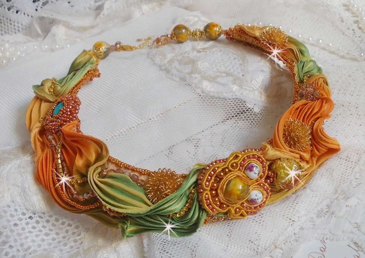 Rumba Haute-Couture necklace embroidered with silk shibori, soutache and Swaroski crystals