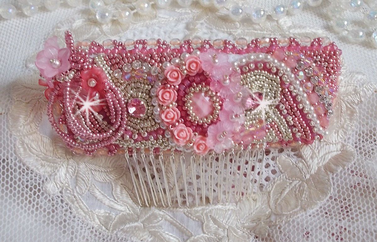 Magnolia comb embroidered with Swarovski crystals, resin beads and Miyuki seed beads