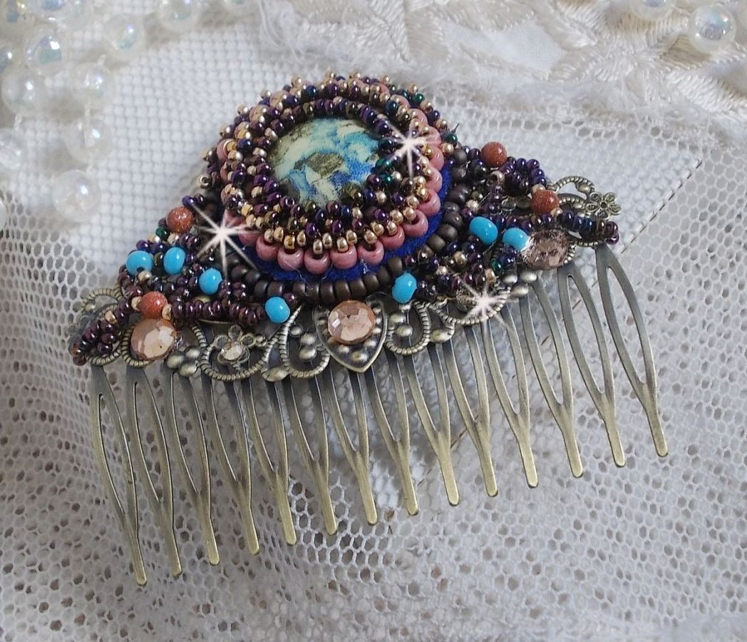 Bonjour Paris Hair Comb embroidered with a resin cabochon, gemstones (Gold Stone or Sun Stone), round beads and seed beads