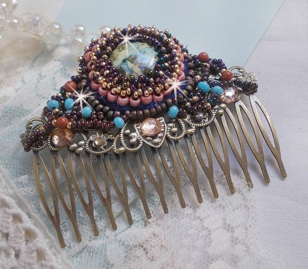 Bonjour Paris Hair Comb embroidered with a resin cabochon, gemstones (Gold Stone or Sun Stone), round beads and seed beads