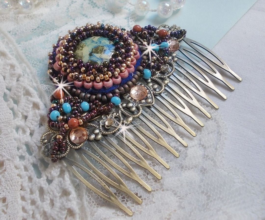 Bonjour Paris Hair Comb embroidered with a resin cabochon, gemstones (Gold Stone or Sun Stone), round beads and seed beads