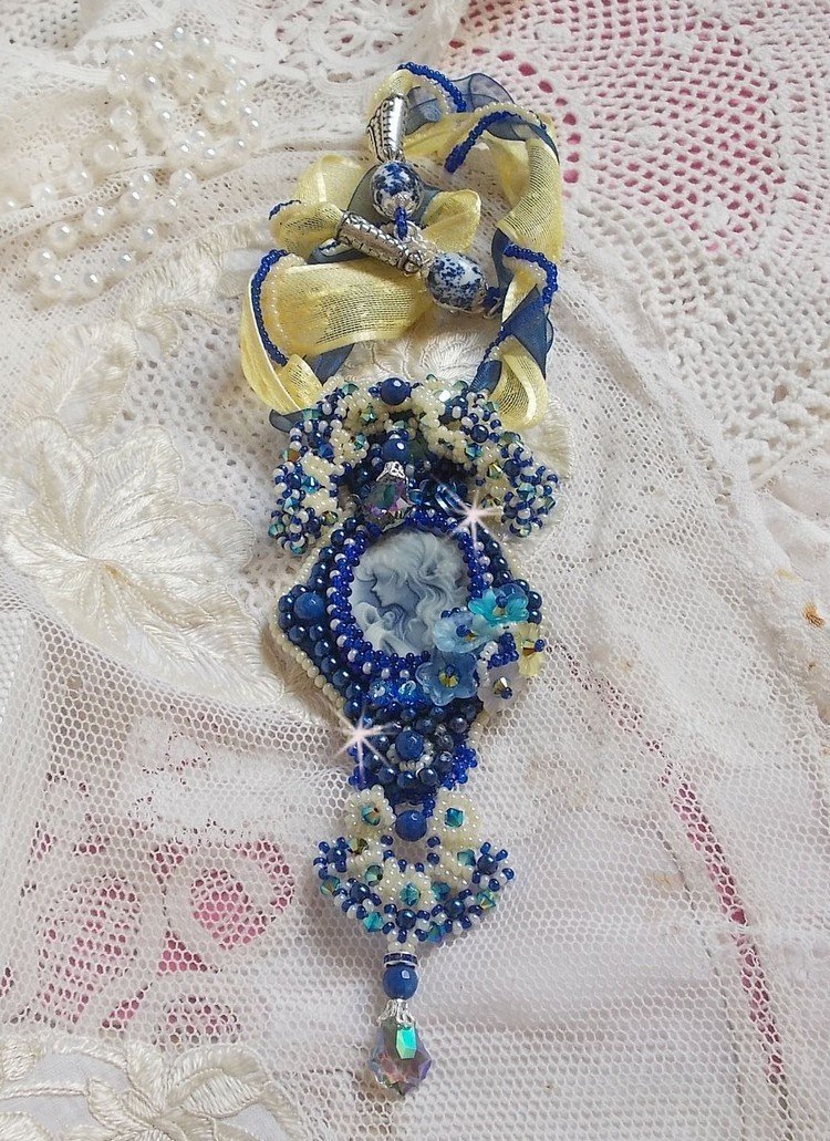Haute-Couture Blue Palace pendant necklace with colored seed beads and Swarovski crystals