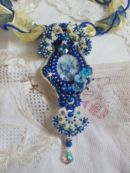 Haute-Couture Blue Palace pendant necklace with colored seed beads and Swarovski crystals