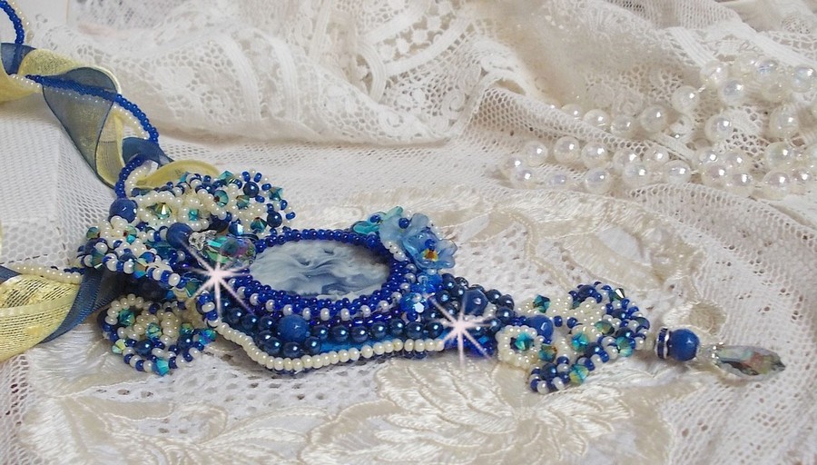 Haute-Couture Blue Palace pendant necklace with colored seed beads and Swarovski crystals