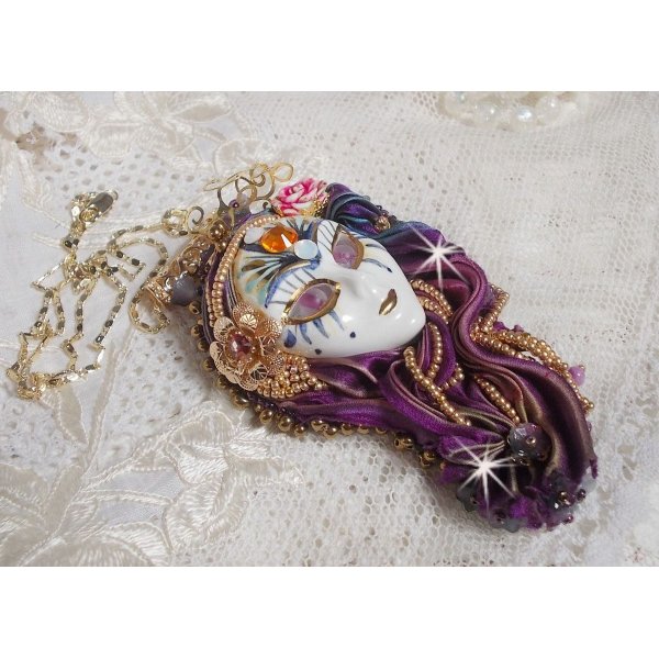 La Passionn&eacute;e de Venise pendant embroidered with a Shibori silk ribbon, semi-precious Sugilite beads, crystals and various pearls