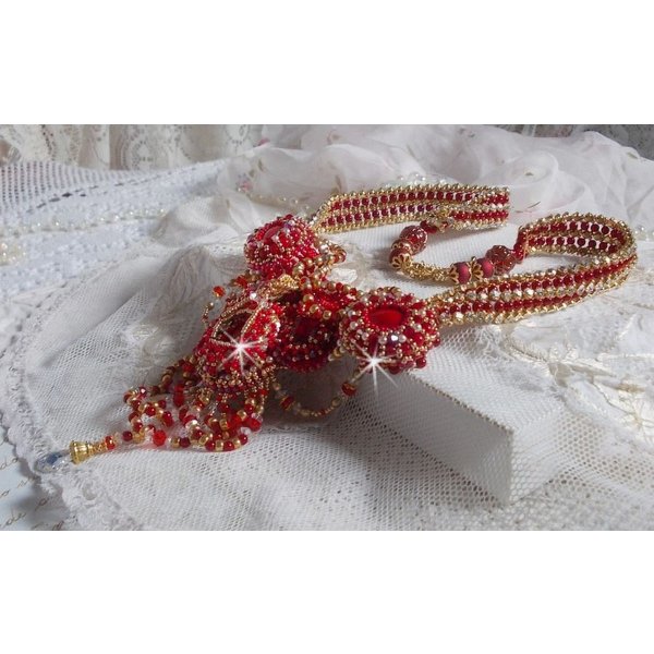 Ruby necklace embroidered with red agate and semi-precious coral beads Haute-Couture style