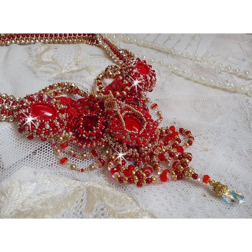 Ruby necklace embroidered with red agate and semi-precious coral beads Haute-Couture style