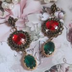Red and Green monochrome BO mounted with red glass cabochons, oval zirconium pendants, bronze flower-shaped BO and quality accessories