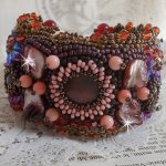 Bracelet Topaz cuff embroidered with a pearly mahogany disc, Amethyst, Pink Coral Light, Swarovski crystals and seed beads