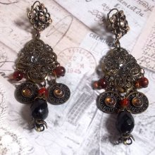 BO Milady Broc' created with stamps, drops, brass charms, rhinestones, PureCrystal cabochons and glass beads