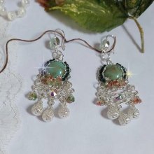 BO Blush Light green montées avec cabochons, estampes, breloques, perles Cristal Swarovski
